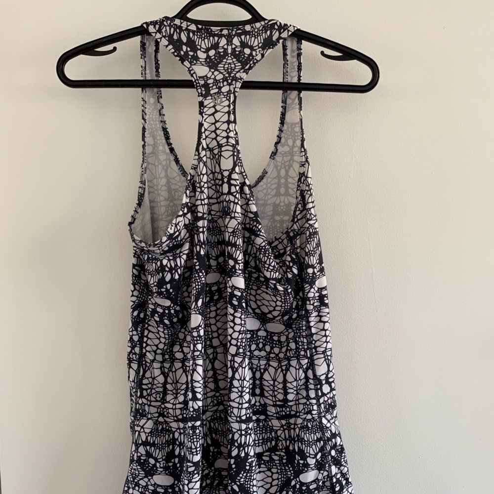 Workout tank top - Picture 2 of 3